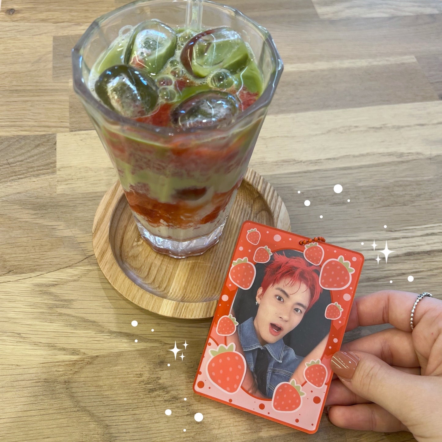 STRAWBERRY acrylic photocard holder