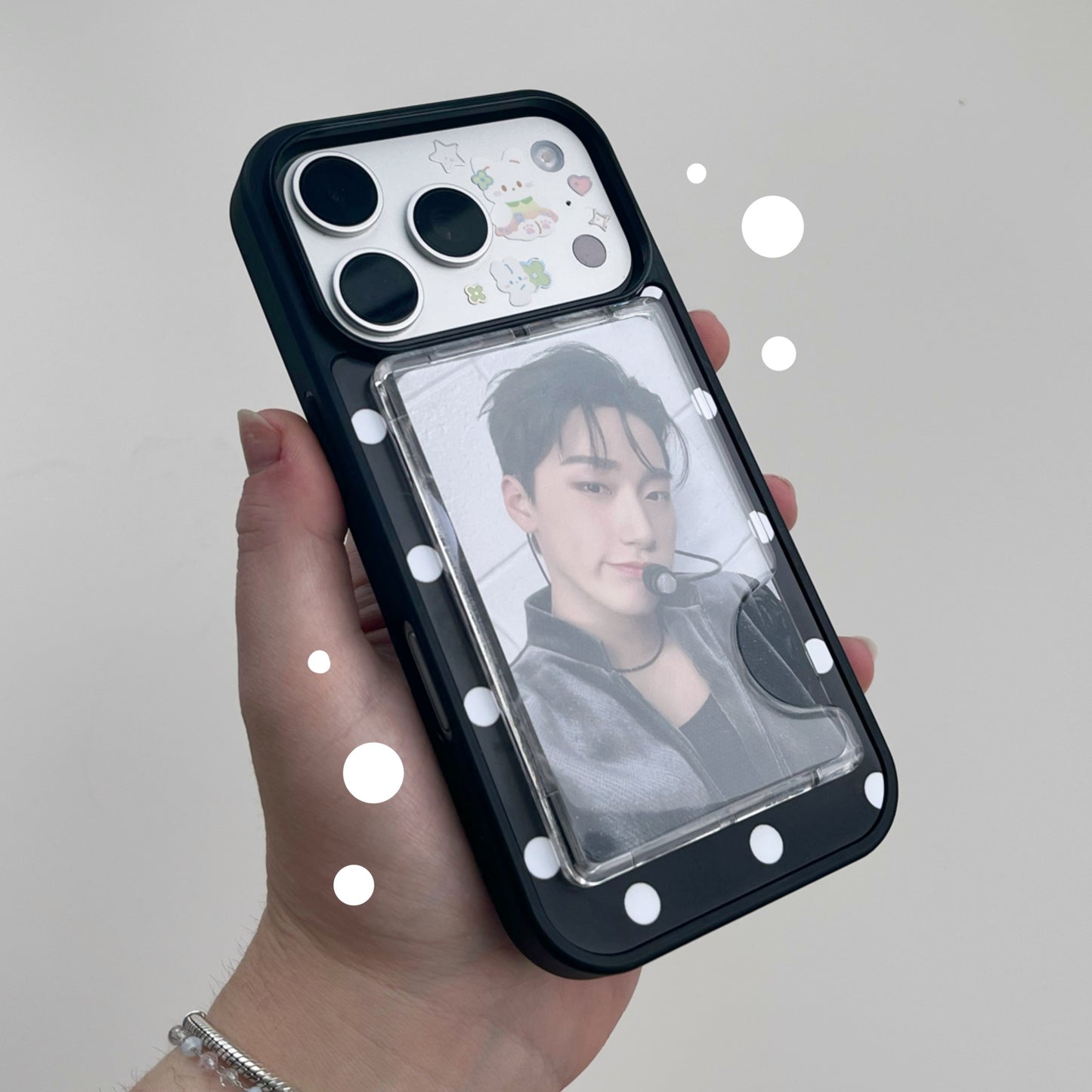 Clear magnetic card holder