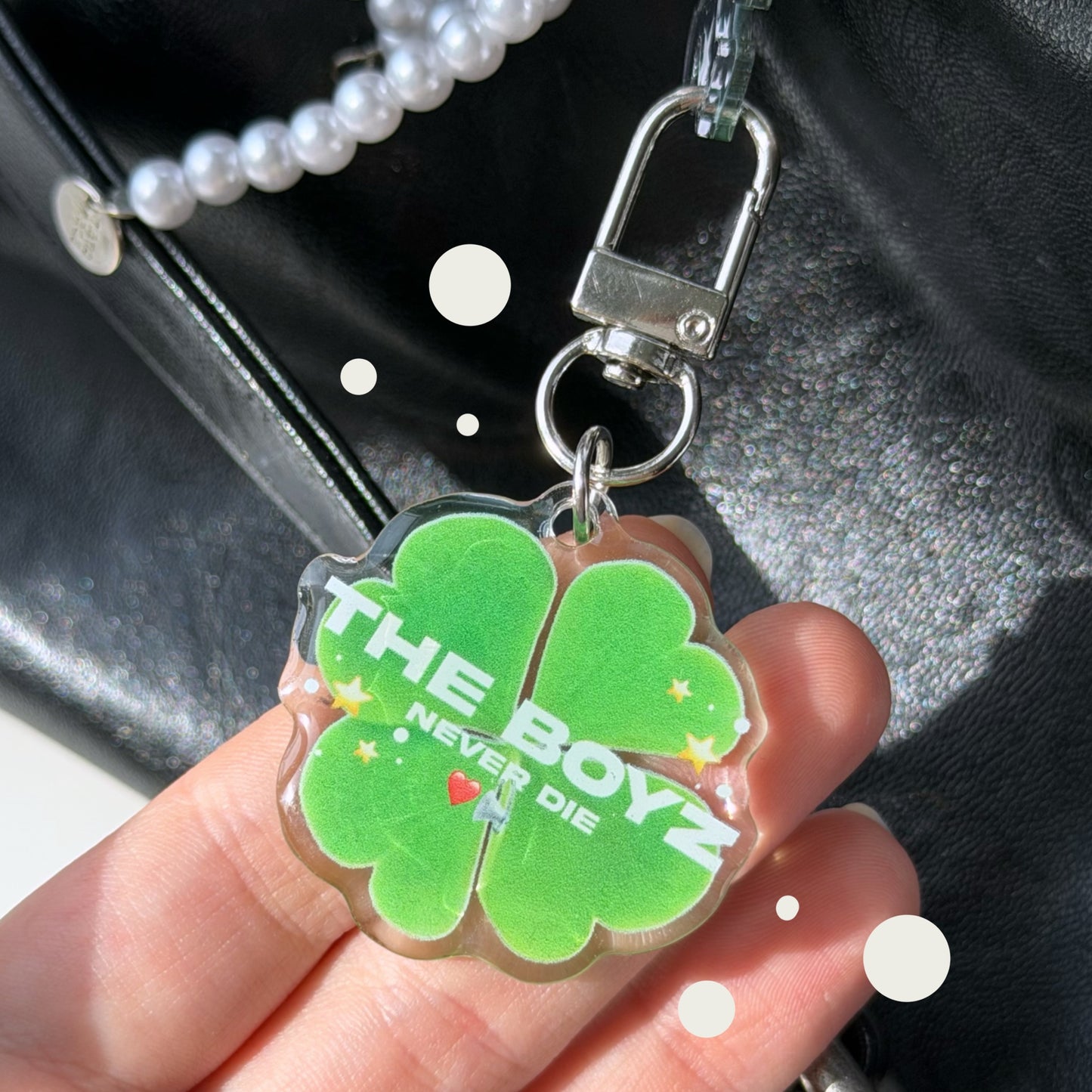 CLOVER acrylic keychain