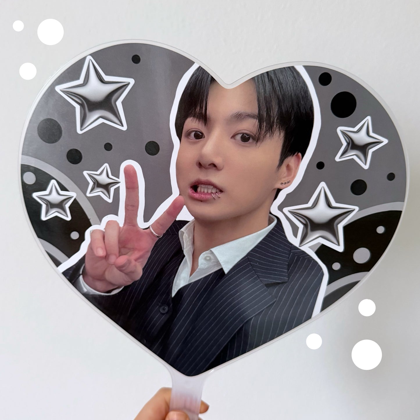 BTS concert heart pickets