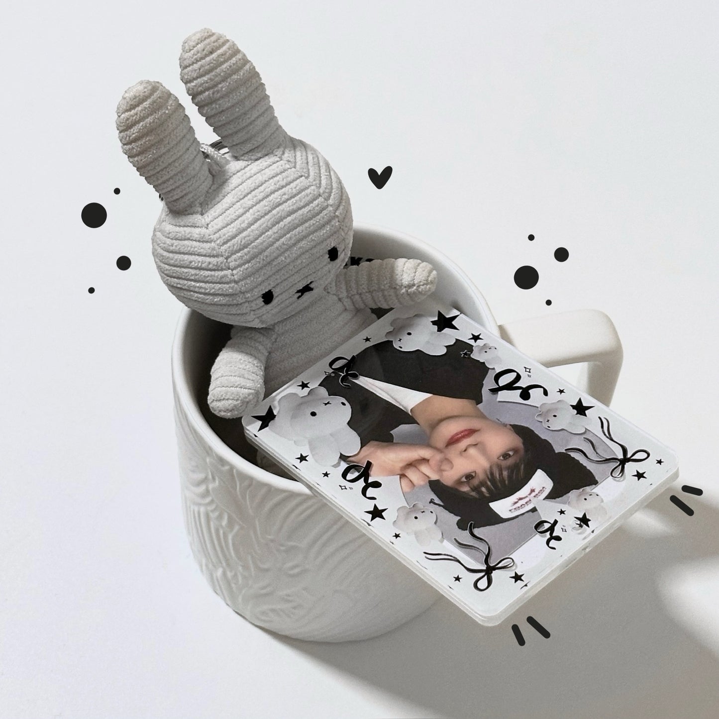 BUNNY acrylic photocard holder