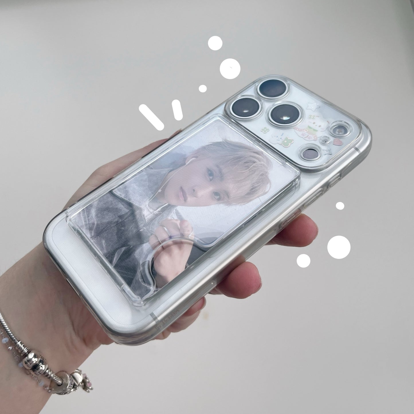 Clear magnetic card holder